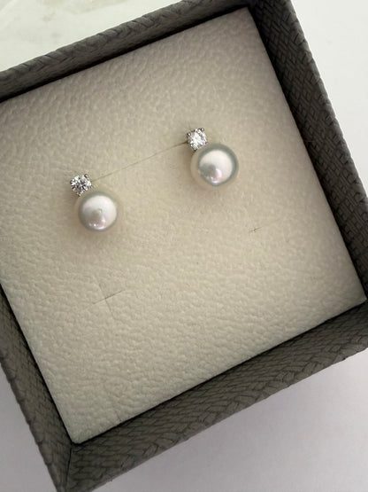 Princess Style Shining Stud Pearl Earrings of Strong Luster