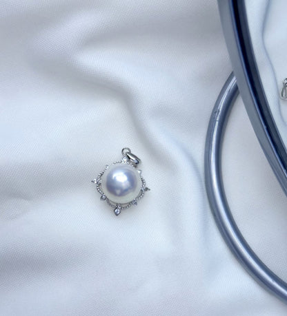 Couture Pearl Pendant Necklace