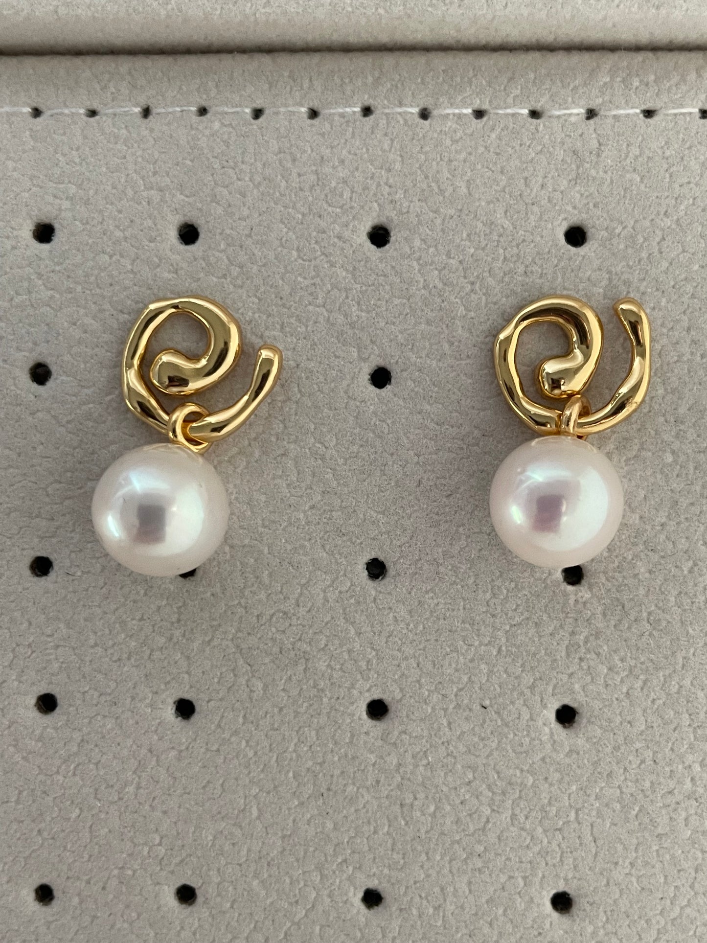 Swirl Elegance Pearl Earrings