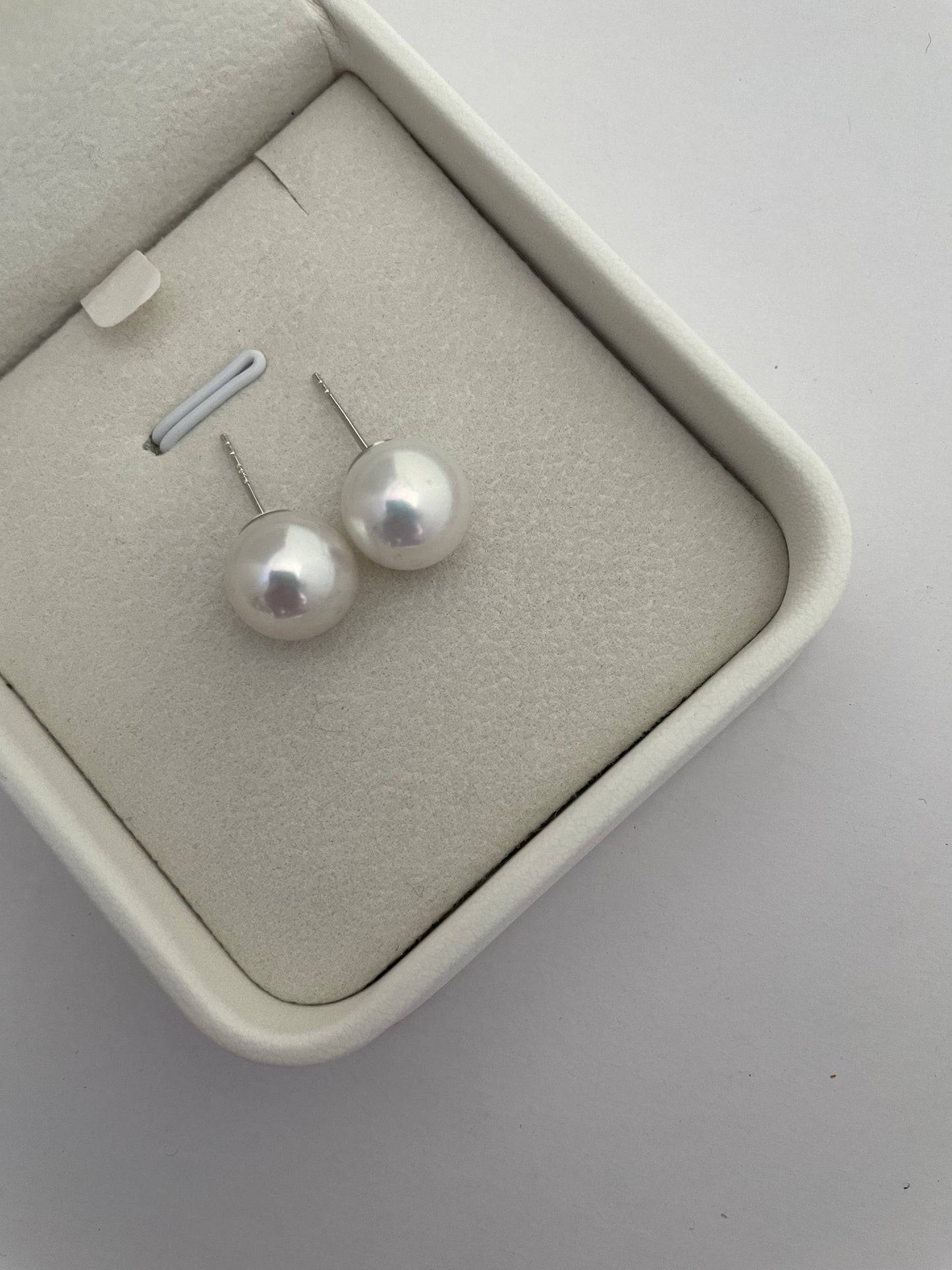 Top-Luster 11-12mm Freshwater Pearl Stud Earrings – Classic White Pearl Elegance