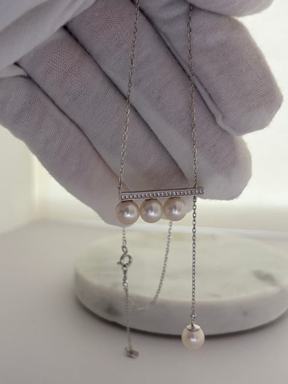 Balance Beam Pearl Necklace
