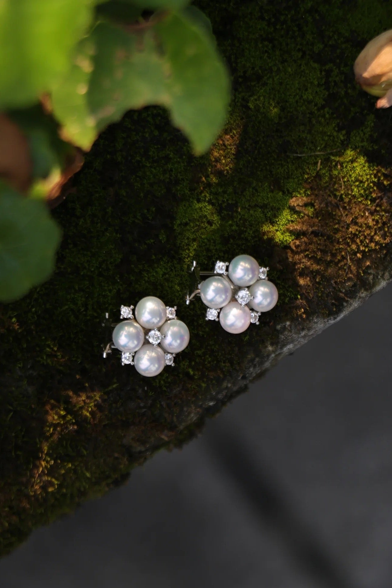Four-Leaf Clover Genuine Freshwater Pearl Earrings in Sterling Silver