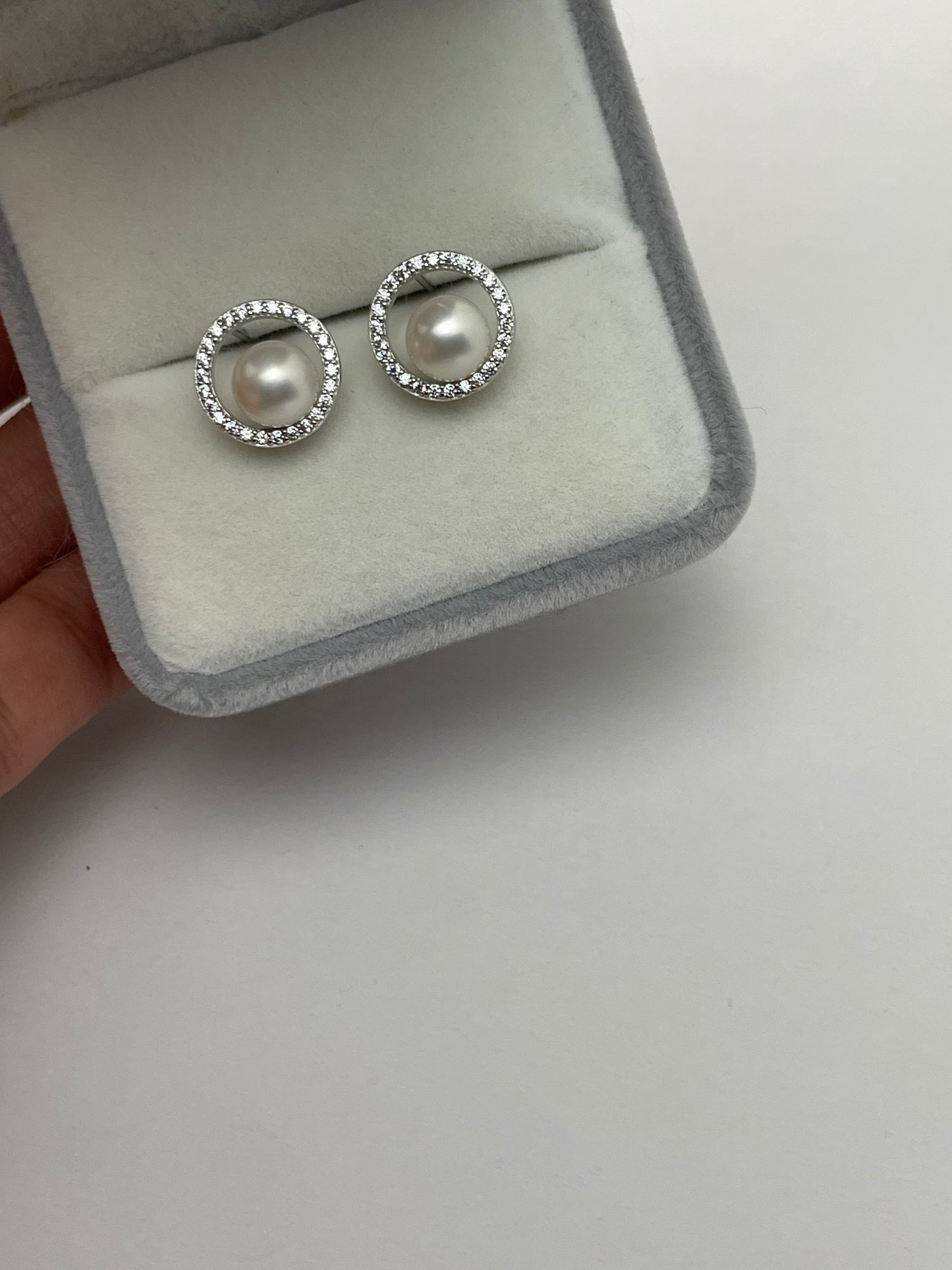 Moonlight Stud Earrings 6-7mm Top Luster