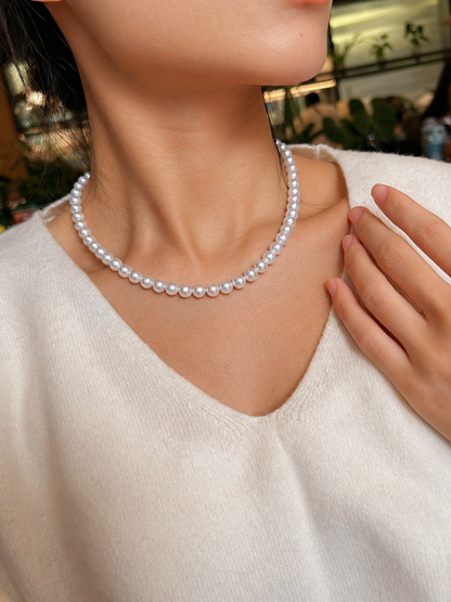 Classic Neckline Glow Pearl Strand Necklace