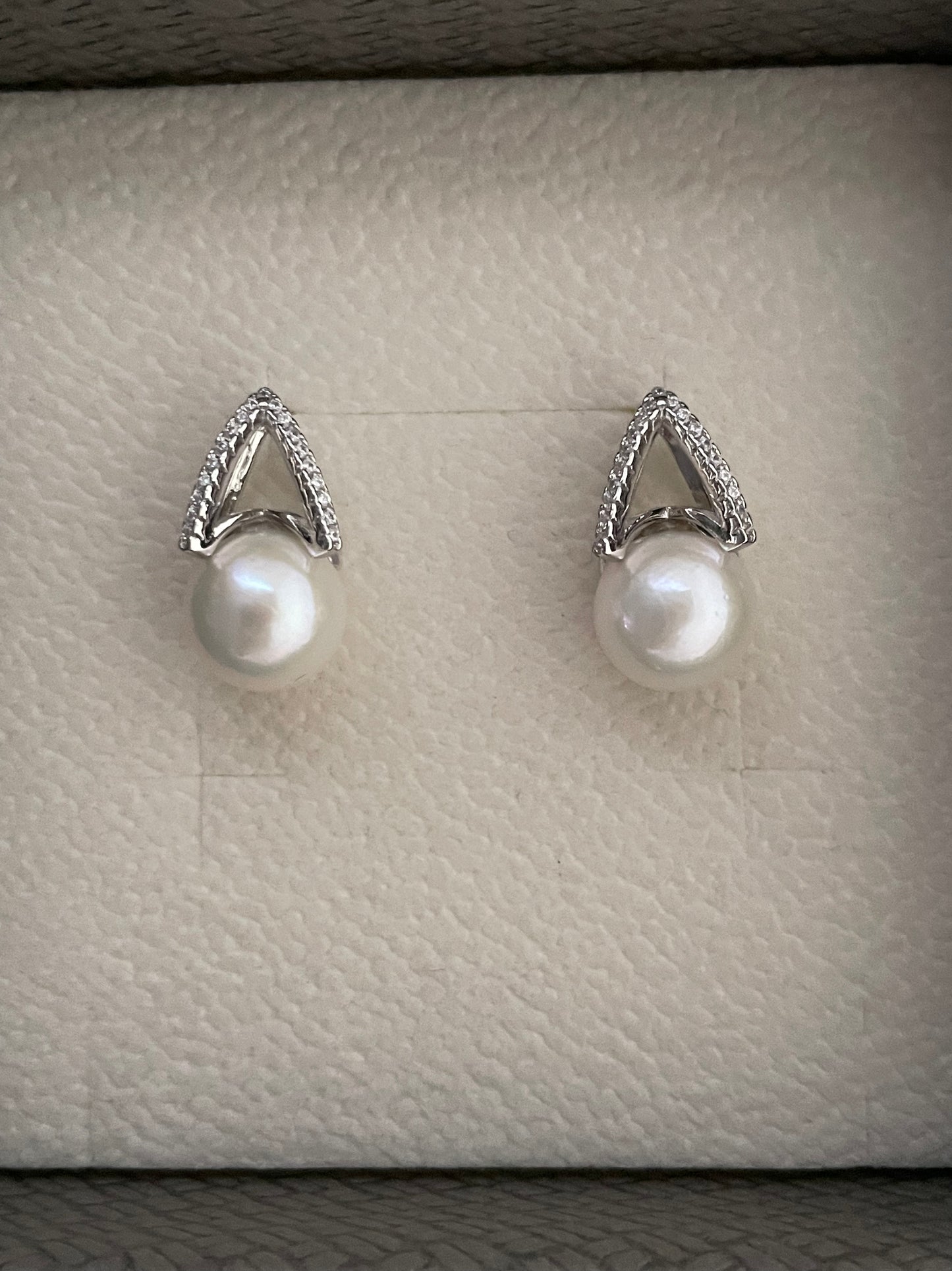 Freshwater Pearl Stud Earrings and Necklace |Teardrop Frame Design | Classic Gift for Her