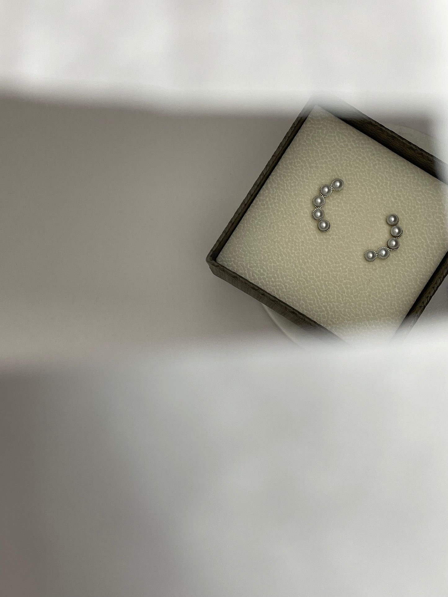 Luna Arc Five-Pearl Earrings