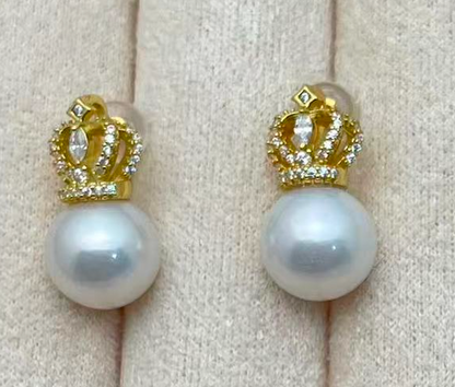 Keep Your Crown Up Lustrous Pearl Earrings in 925 Silver