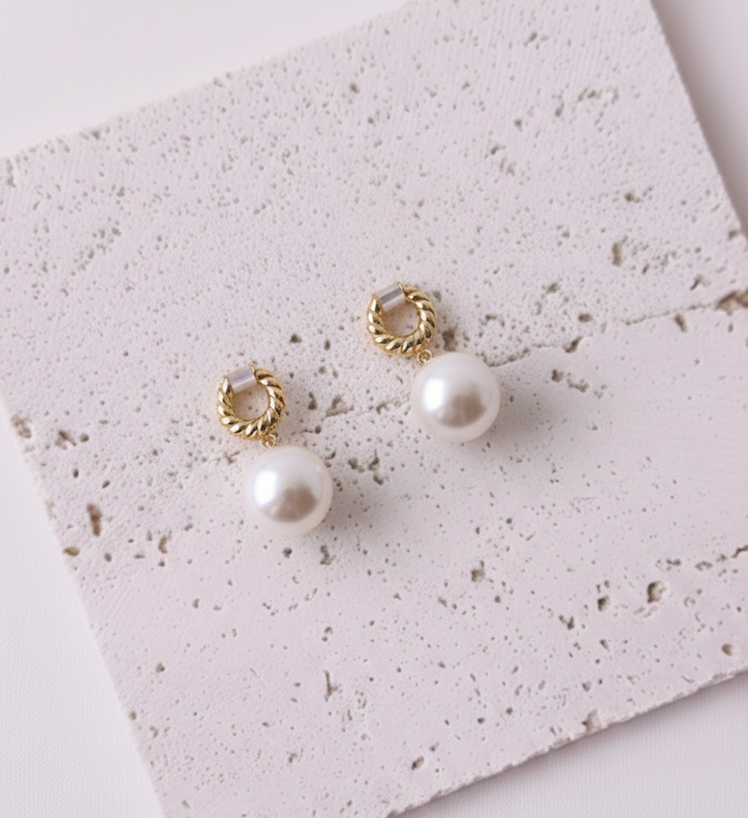 10-11mm Plated-Gold Soft Glow Ring Design Pearls with Strong Luster