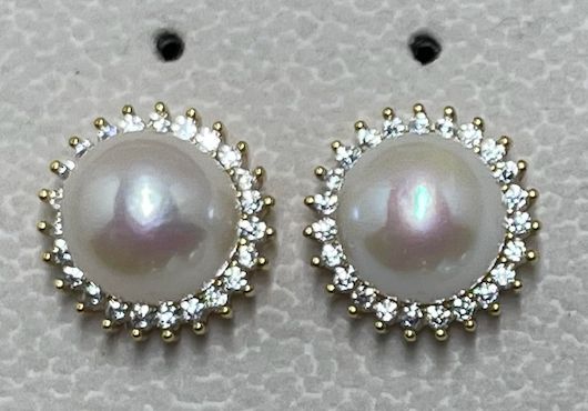 Timeless Princess Style Lustrous Pearl and Halo Stud Earrings in 925 Silver