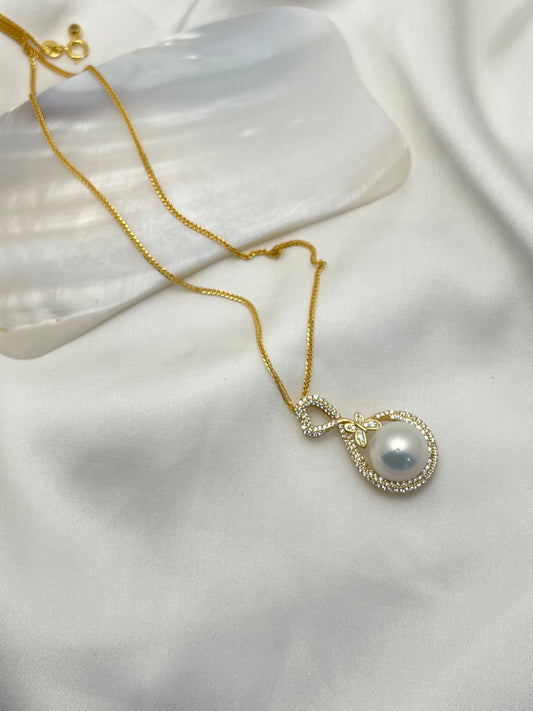 Twilight Blossom Freshwater Pearl Pendant in 925 Silver