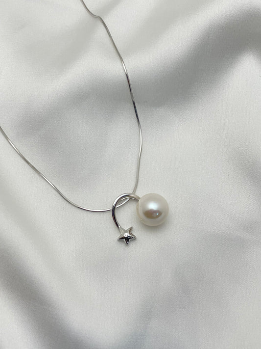 Moonlight Star Luminous Pearl Necklace