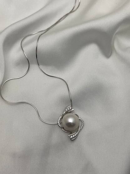 Pearl of the Rising Tide Pendant Necklace
