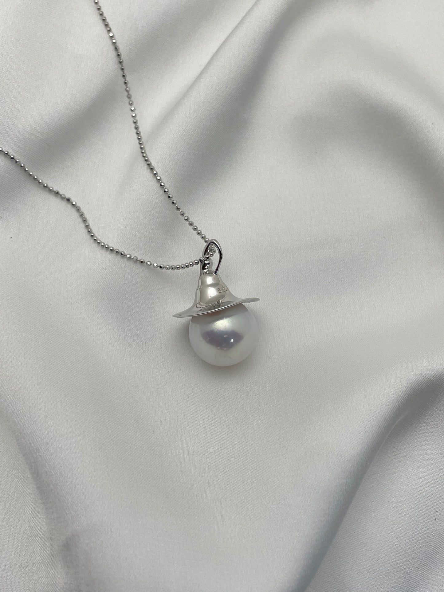Moonlight Witch Pearl Pendant Necklace in 925 Silver