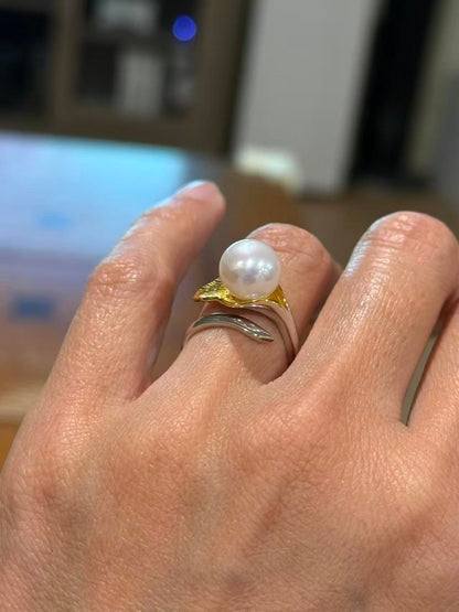 A Leaf Falling in My Hand Strong Luster 9-10mm Freshwater Pearl with Adjustable Ring