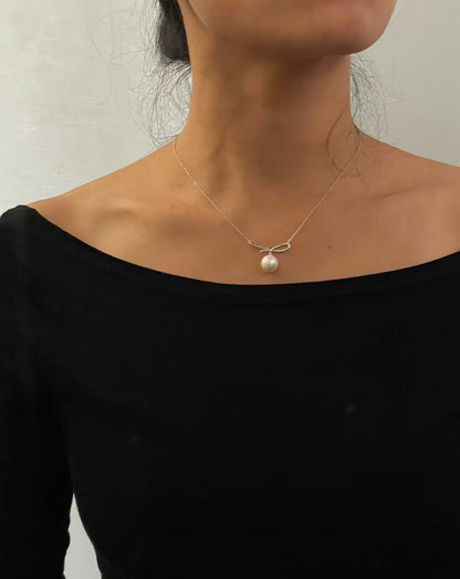 Darling Bow Drop Pearl in 925 Silver