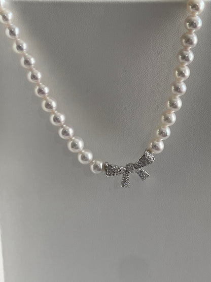 Natural Beauty Bowtie Elegance Freshwater Pearl Necklace
