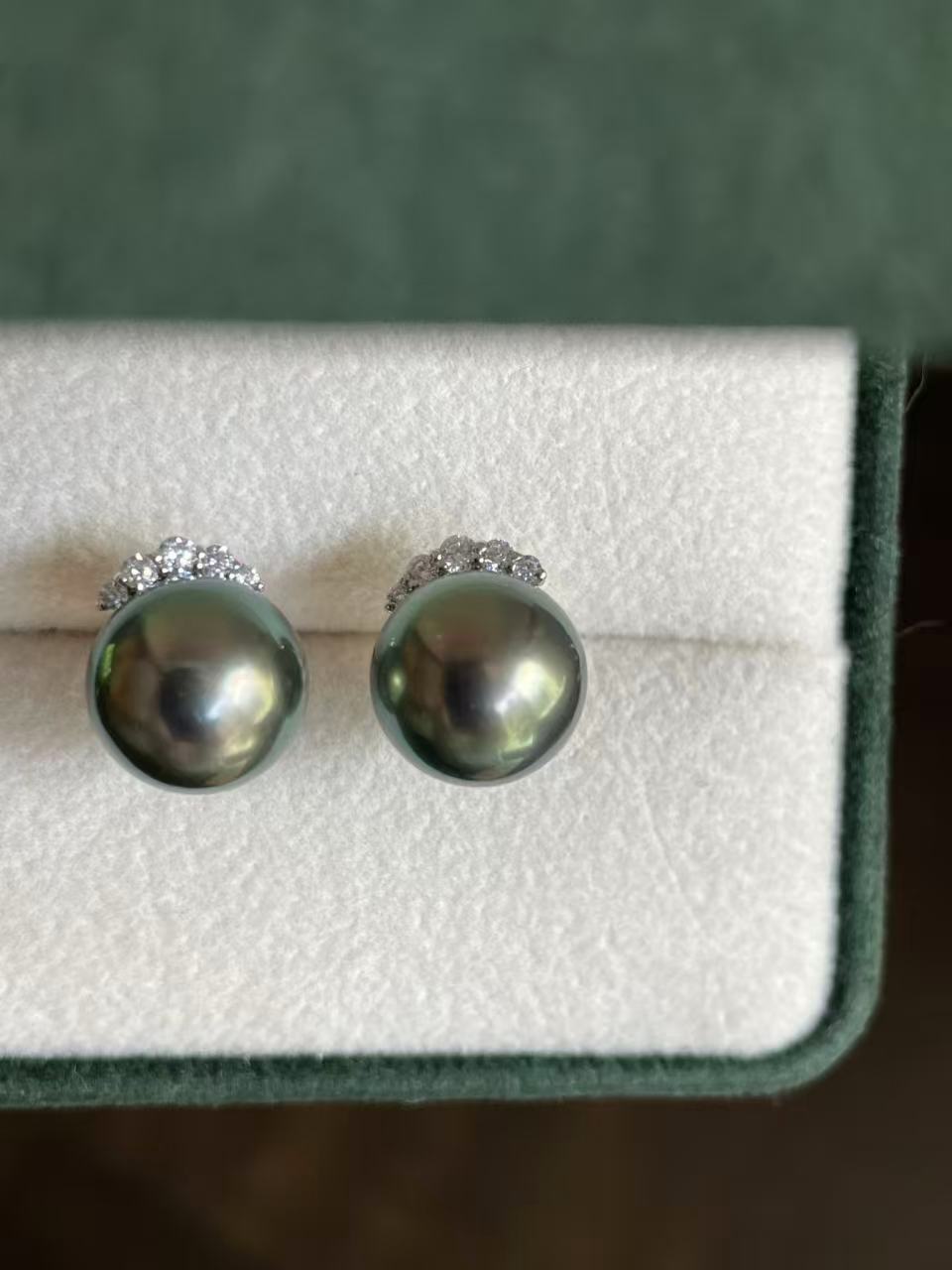 Midnight Crown Tahitian Pearl with Strong Green Tone Stud Earrings