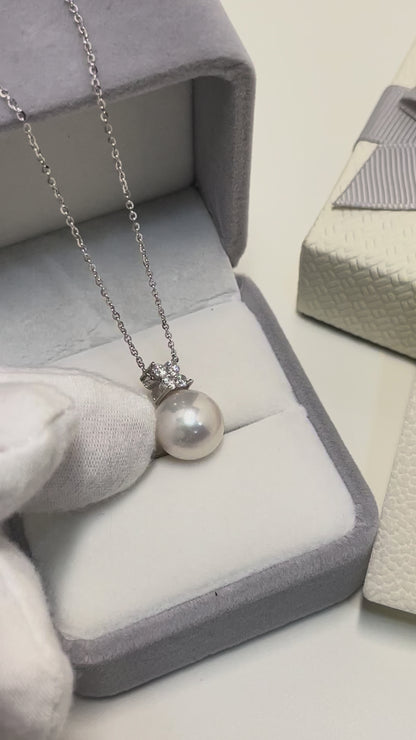 Classic Flower Petal Spark Pearl Earrings and Necklace Set