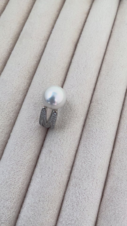 Endless Elegance Pearl Ring