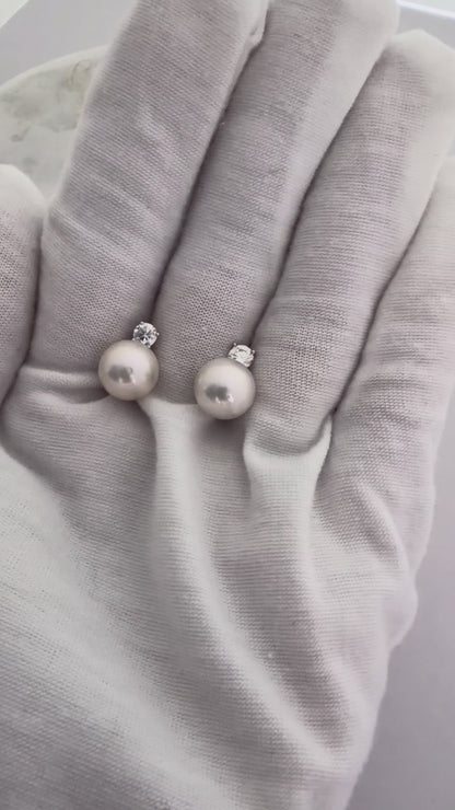 Princess Style Shining Stud Pearl Earrings of Strong Luster