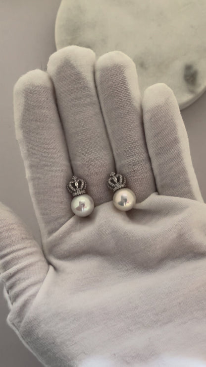 Keep Your Crown Up Lustrous Pearl Earrings in 925 Silver
